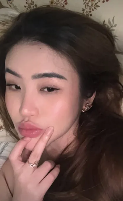Anastasya Khosasih camshow