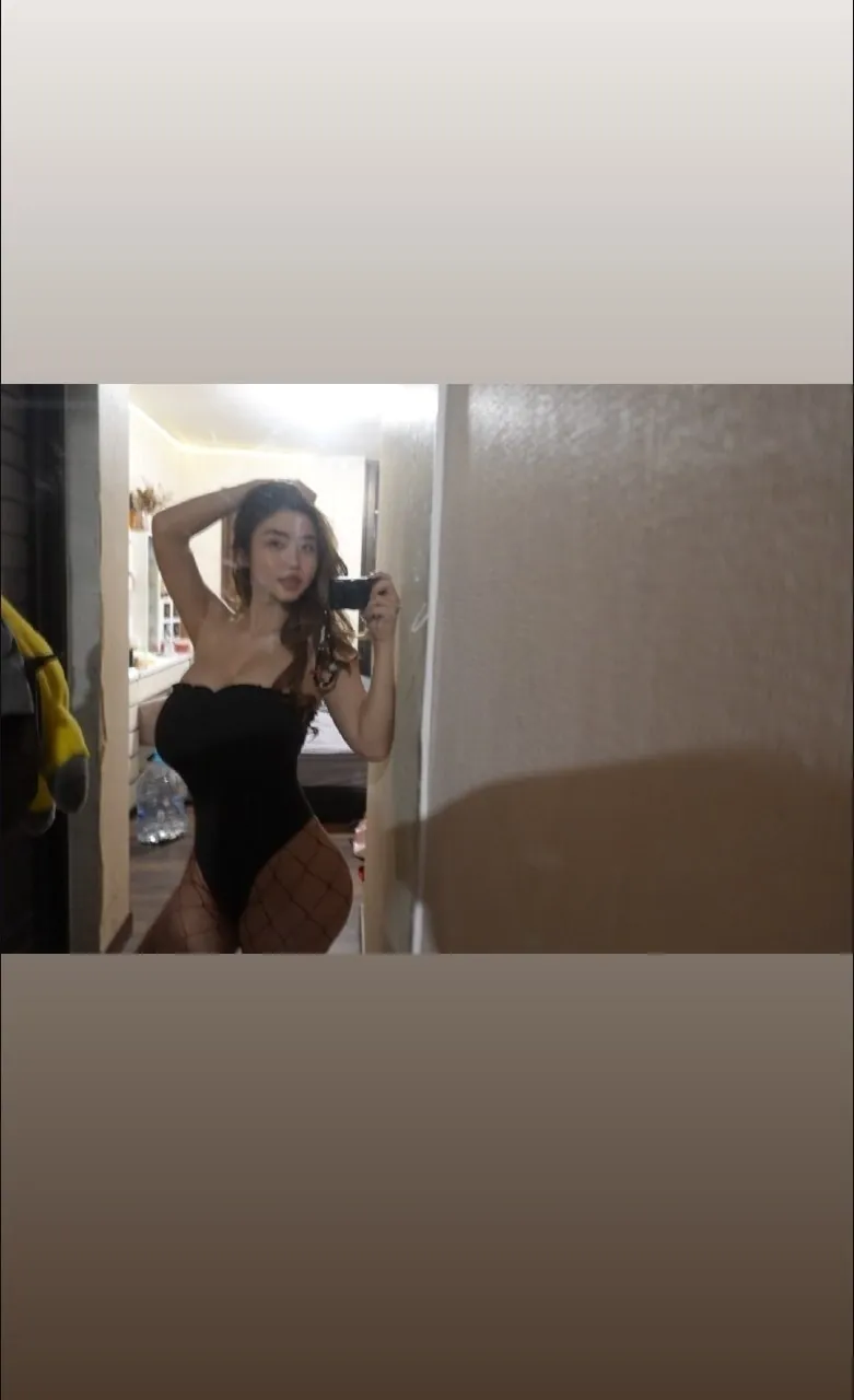 Anastasya Khosasih camshow