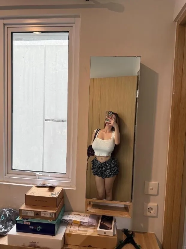 Anastasya Khosasih camshow