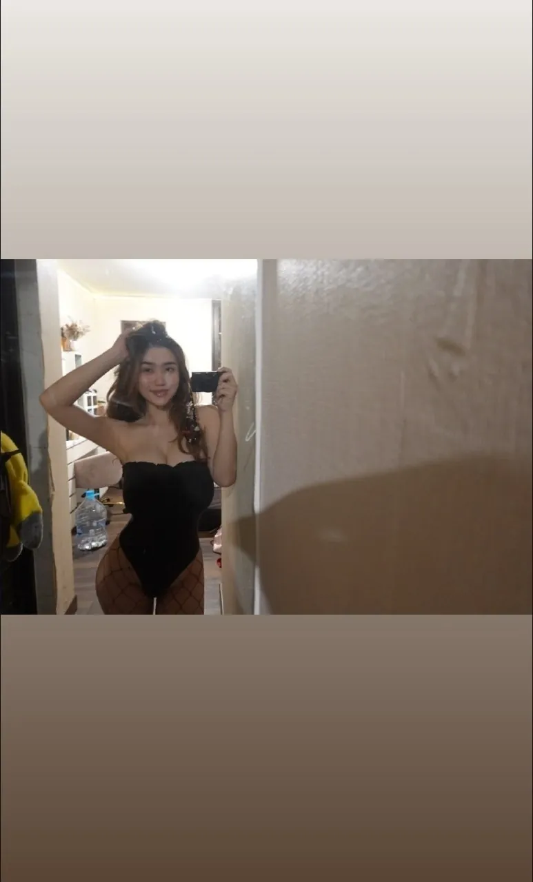 Anastasya Khosasih camshow