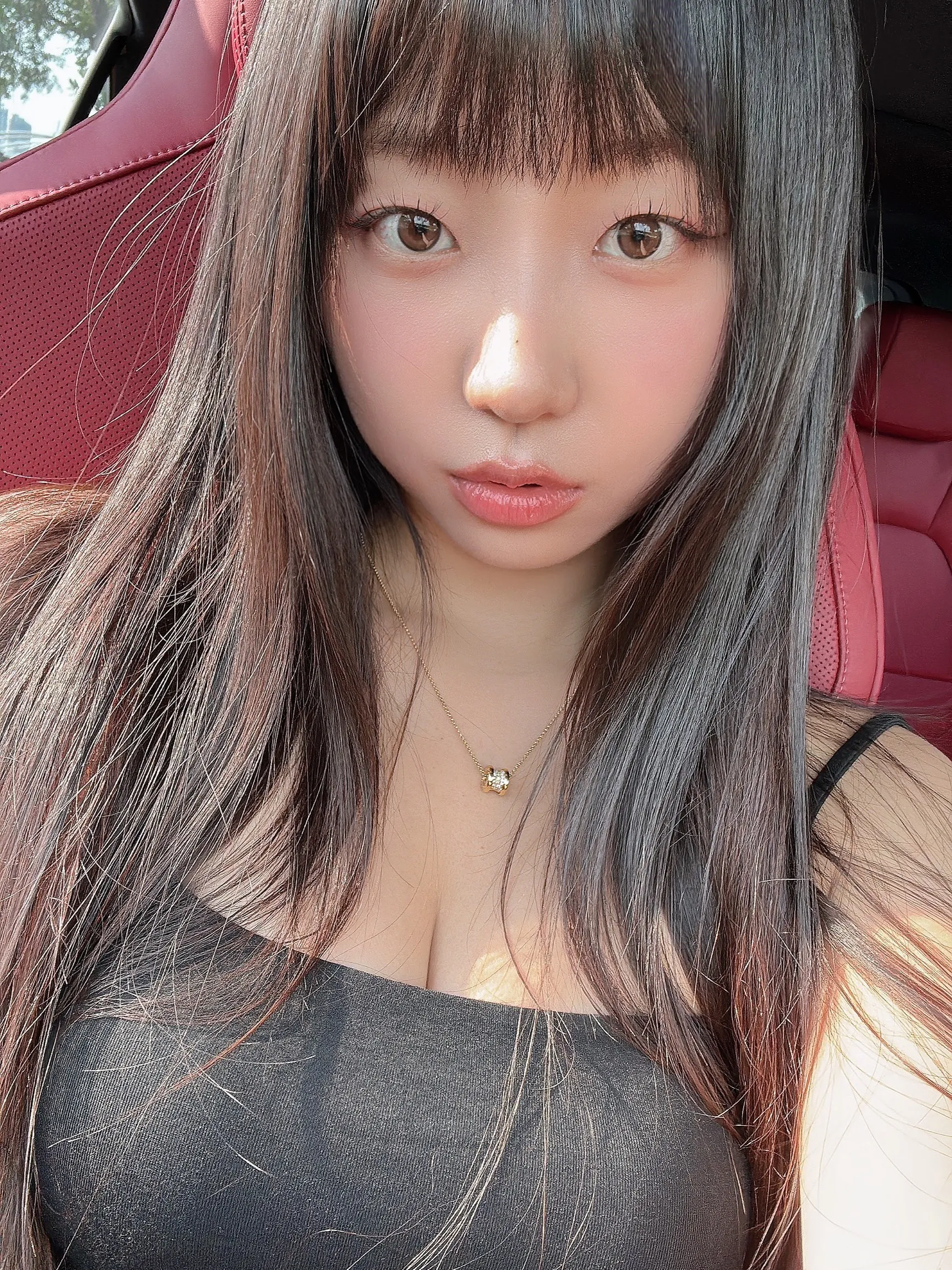 Eunji Pyoapple — 3 new photos from her asian cam shows