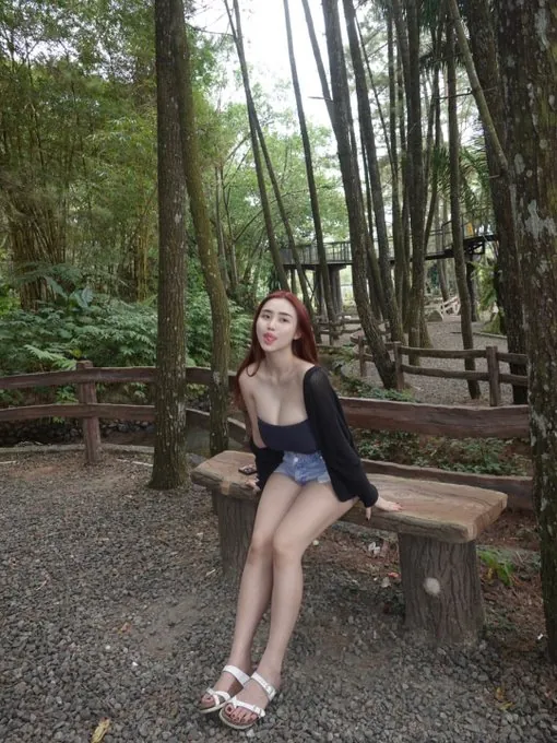 Anastasya Khosasih camshow