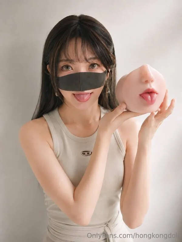 HongKongDoll camshow