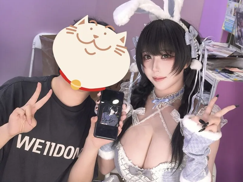 Takomayuyi camshow