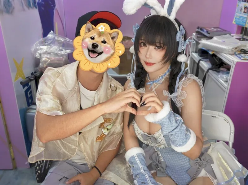 Takomayuyi camshow