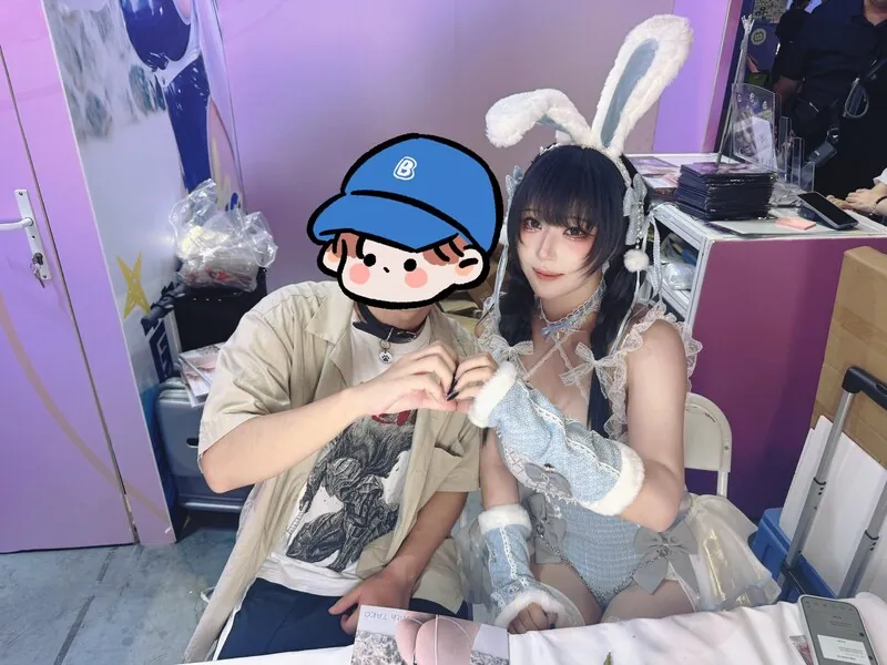 Takomayuyi camshow