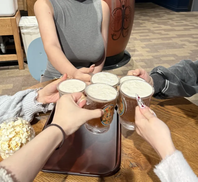 Takomayuyi camshow
