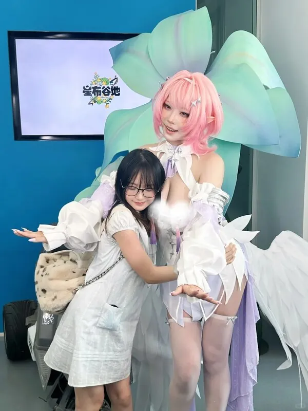 Takomayuyi — 8 new photos from her asian cam shows