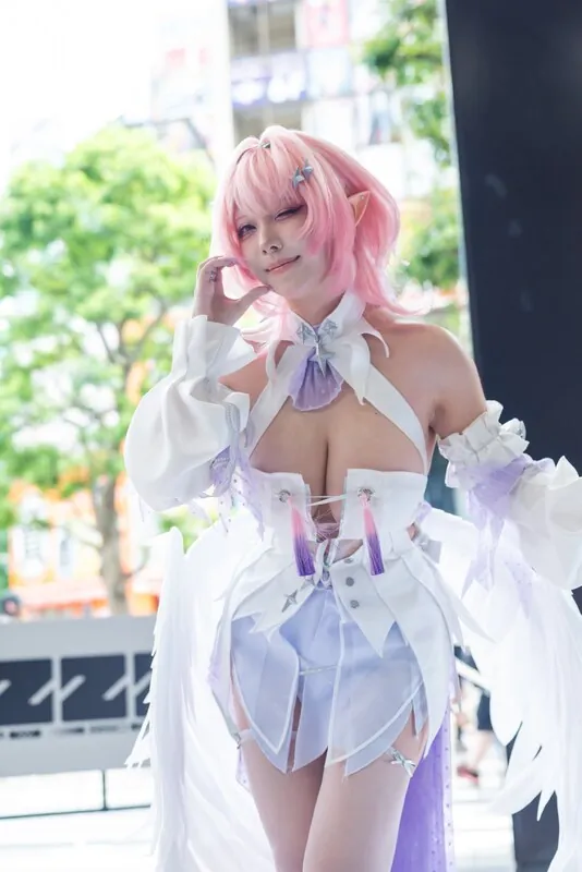 Takomayuyi camshow