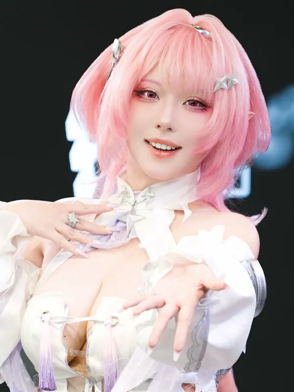 Takomayuyi camshow