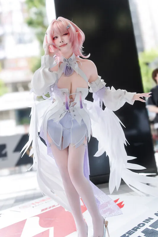 Takomayuyi camshow