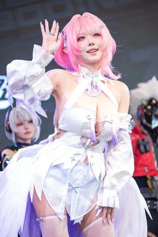 Takomayuyi camshow