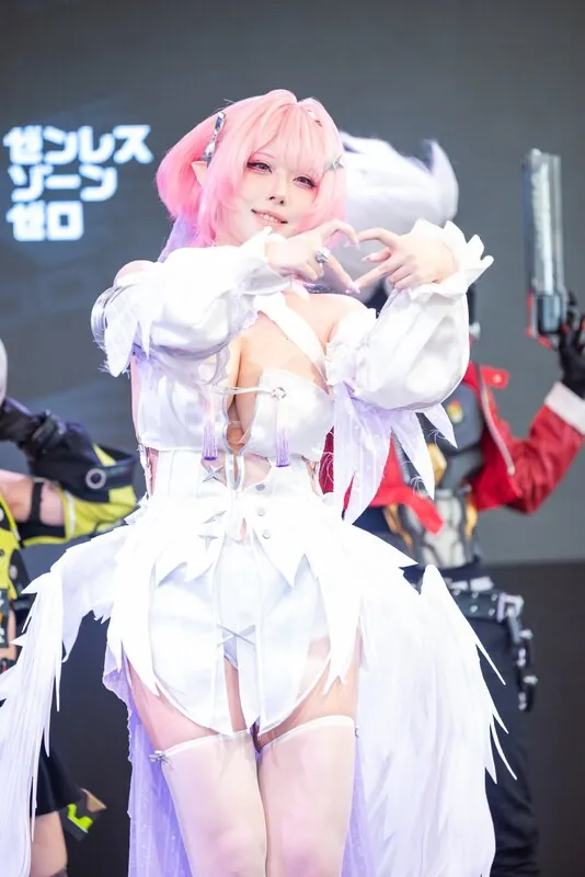Takomayuyi camshow