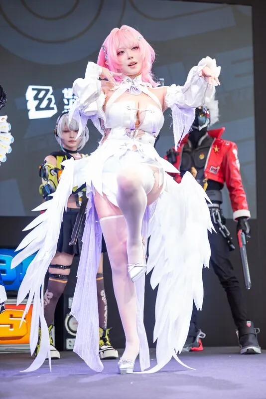 Takomayuyi camshow