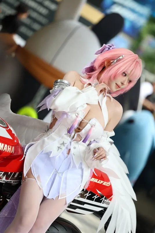 Takomayuyi camshow