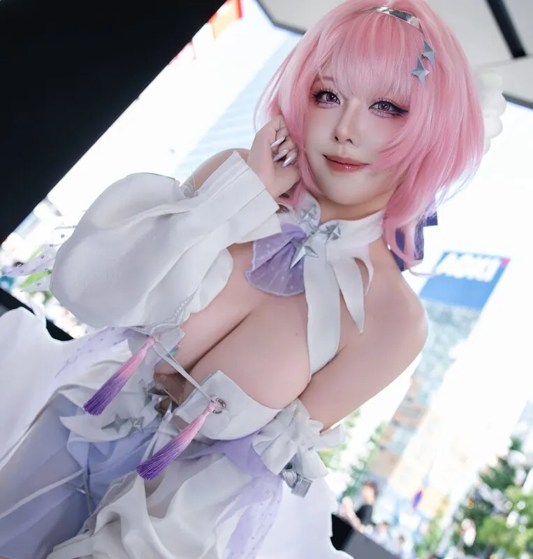 Takomayuyi camshow
