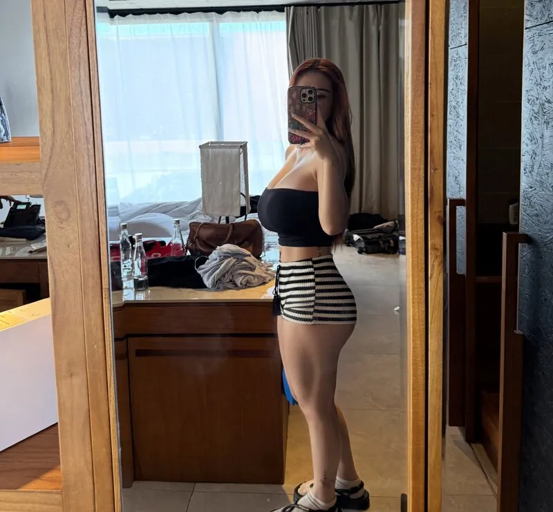 Anastasya Khosasih camshow
