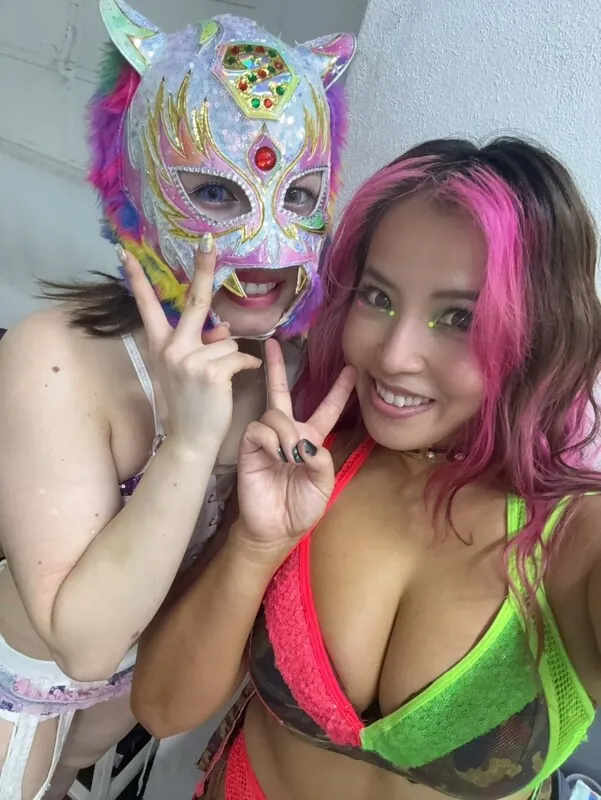Mina Shirakawa camshow