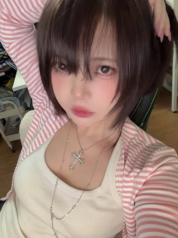 Miu - ミウ Cosplayer camshow
