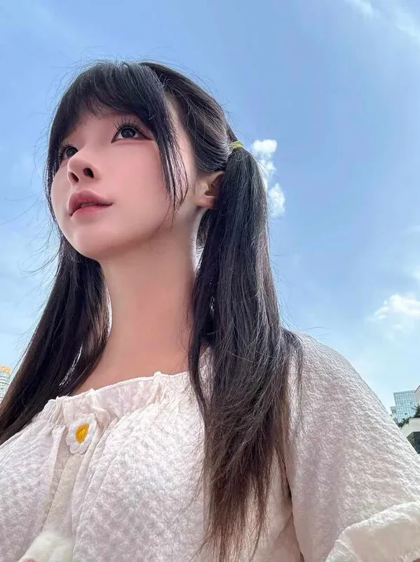 Chunmomo camshow