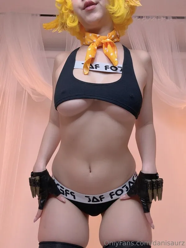 Danisaurz camshow