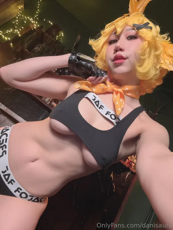 Danisaurz camshow