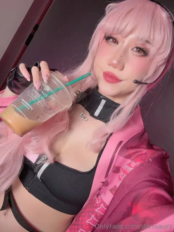 Danisaurz camshow