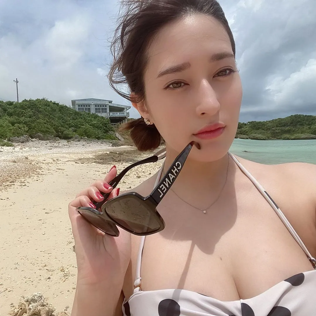 Hirata Rina 平田梨奈 — nude asian cam girl: leaks, pics & videos