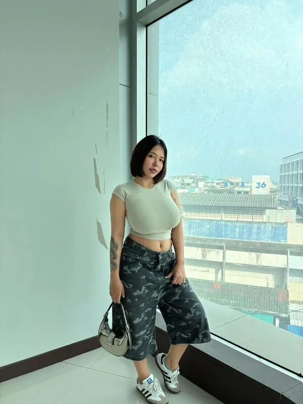 sn_xny [Busty Thai] camshow