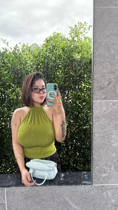 sn_xny [Busty Thai] camshow