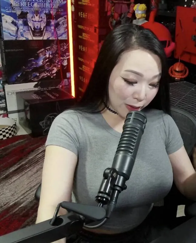 Vampybitme Linda Le camshow